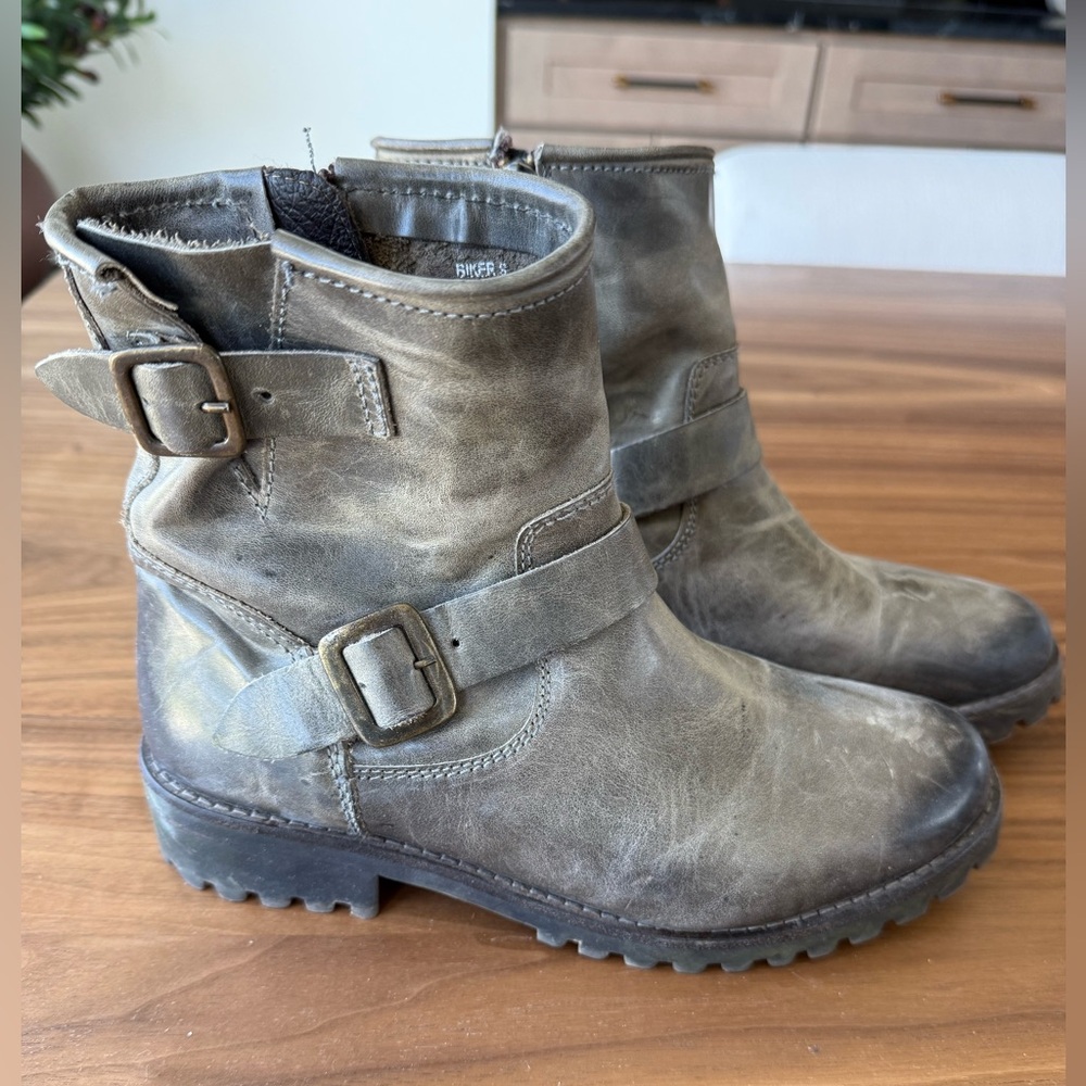 Freebird Gray Leather Ankle Boots